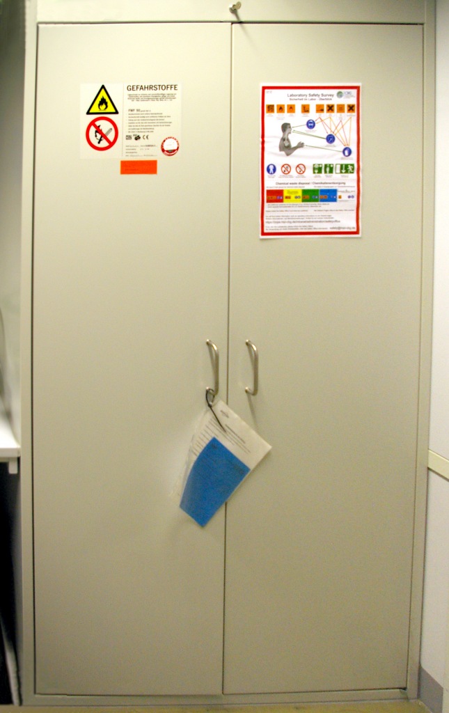 Dangerous_chemicals_cabinet_in_MPI-CBG.jpg