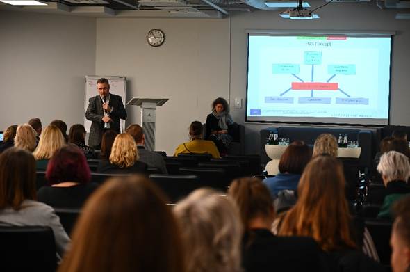 EMS Concept

AI-generated content may be incorrect.